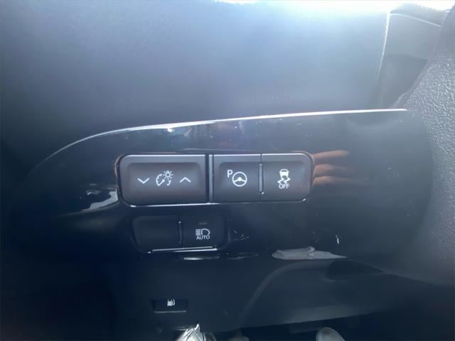 2019 Toyota PRIUS LE