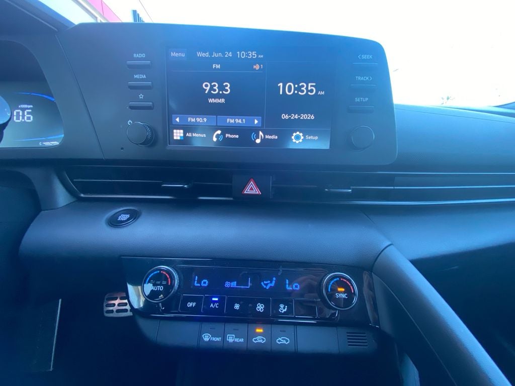 2025 Hyundai Elantra SEL Sport