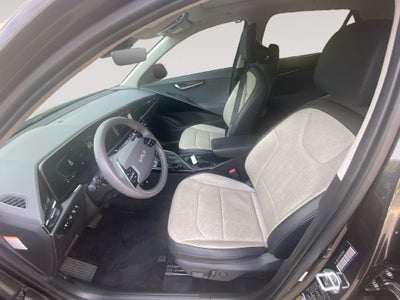 2023 Kia Niro SX