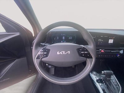 2023 Kia Niro SX