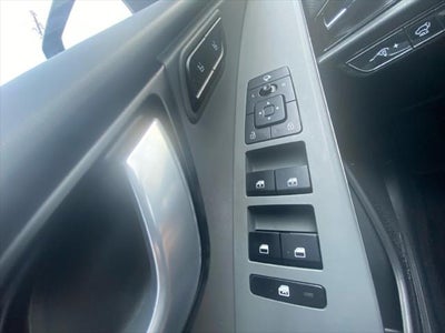 2023 Kia Niro SX