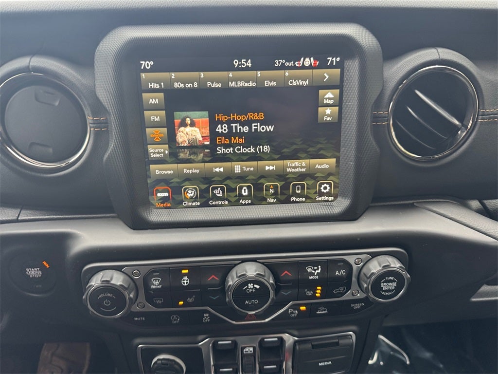 2022 Jeep Wrangler Unlimited Sahara High Altitude