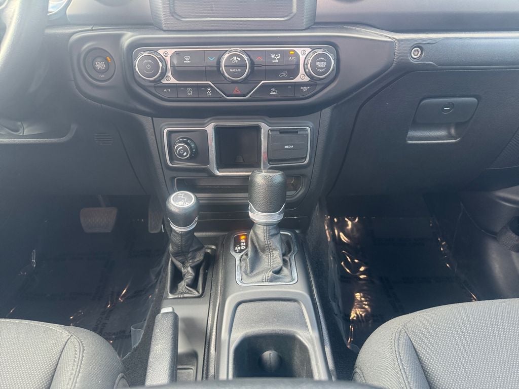 2023 Jeep Gladiator Sport