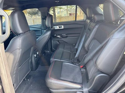 2022 Ford Explorer ST-Line