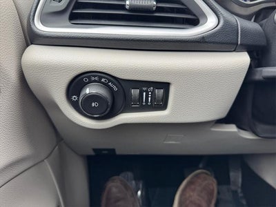 2020 Chrysler Pacifica Touring L