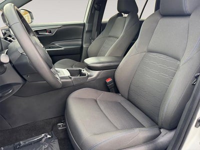 2024 Toyota RAV4 HYBRID SE