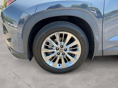 2025 Toyota Grand Highlander Platinum