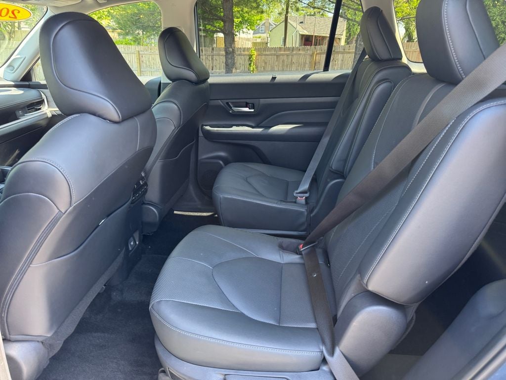 2025 Toyota Grand Highlander Platinum