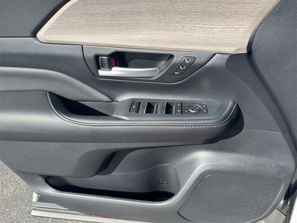 2026 Toyota GRAND HIGHLANDER HEV Limited