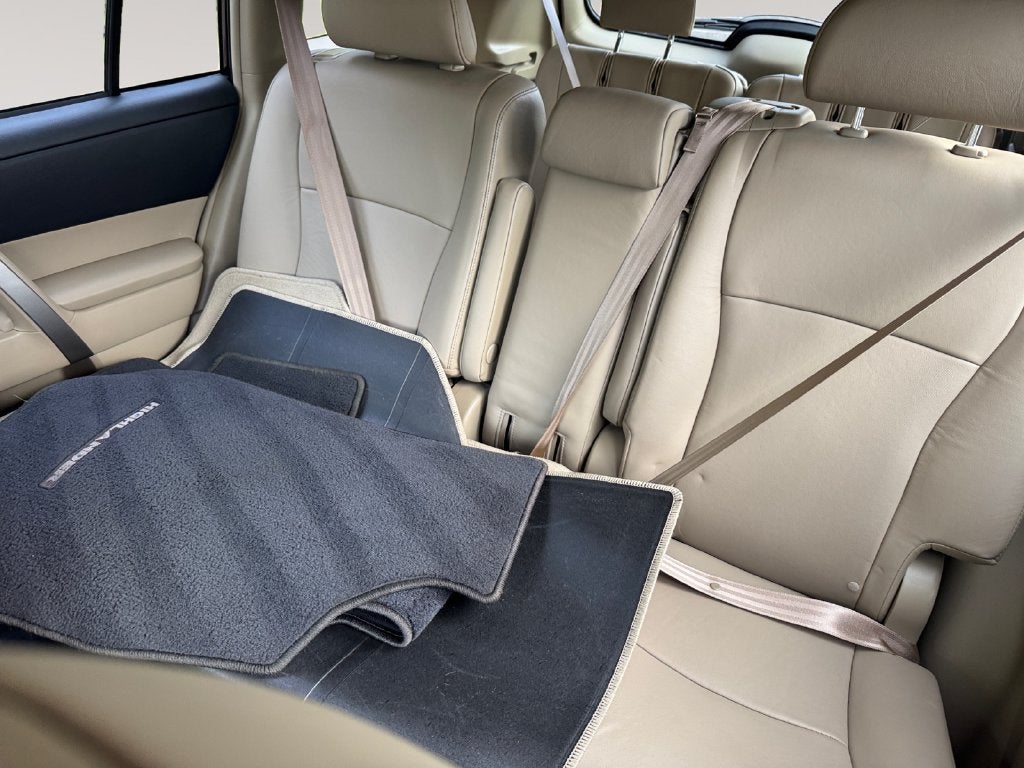 2013 Toyota HIGHLANDER SE