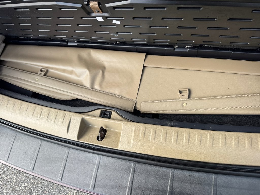 2013 Toyota HIGHLANDER SE