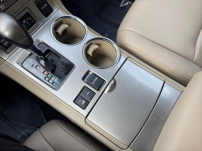 2013 Toyota HIGHLANDER SE