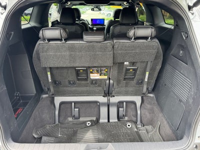 2025 Toyota Sienna Woodland Edition