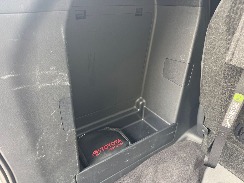 2025 Toyota Sienna Woodland Edition