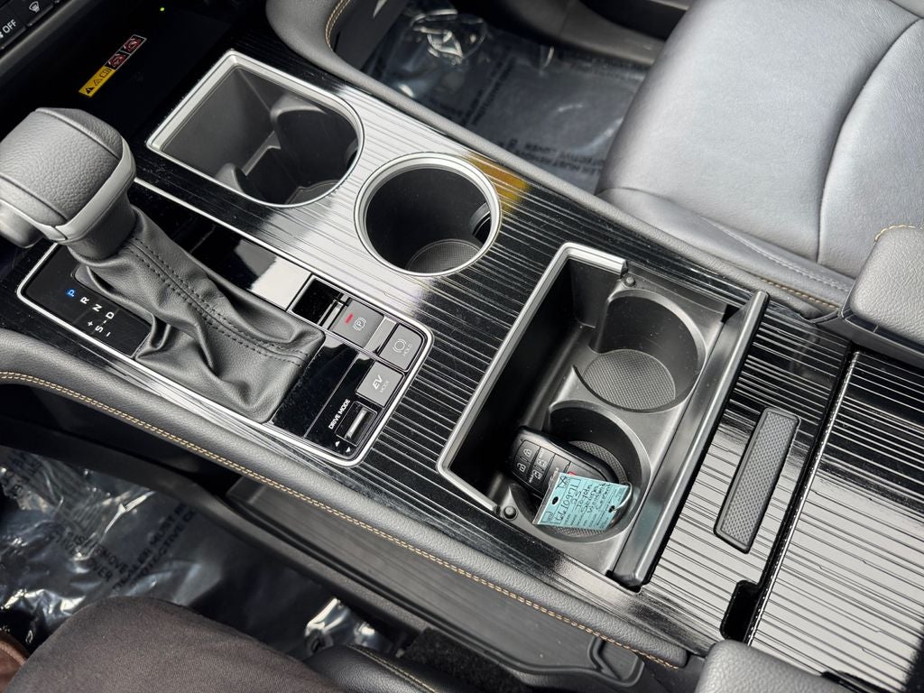 2025 Toyota Sienna Woodland Edition