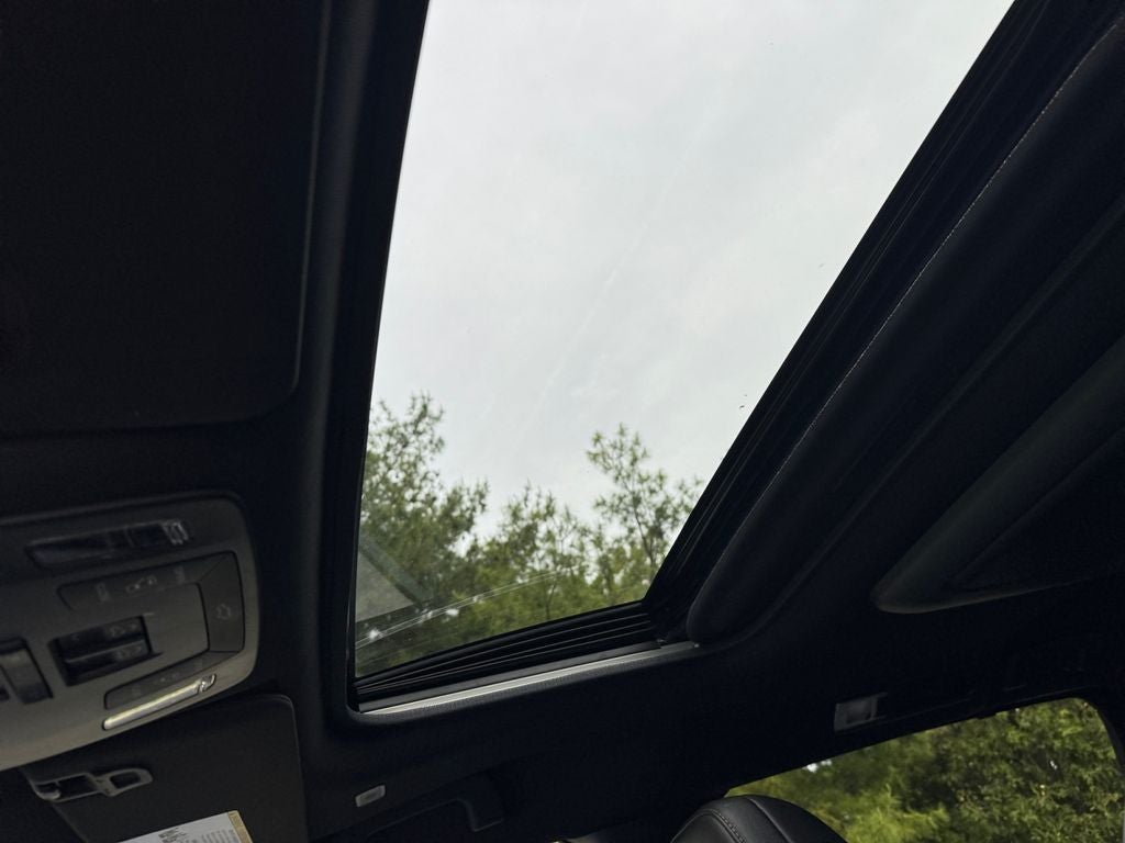 2025 Toyota Sienna Woodland Edition