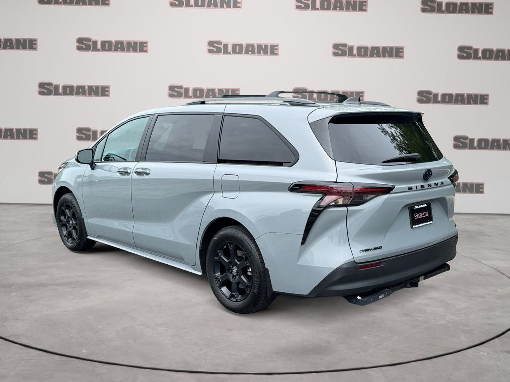 2025 Toyota Sienna Woodland Edition