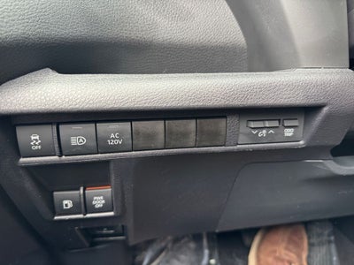 2025 Toyota Sienna Woodland Edition