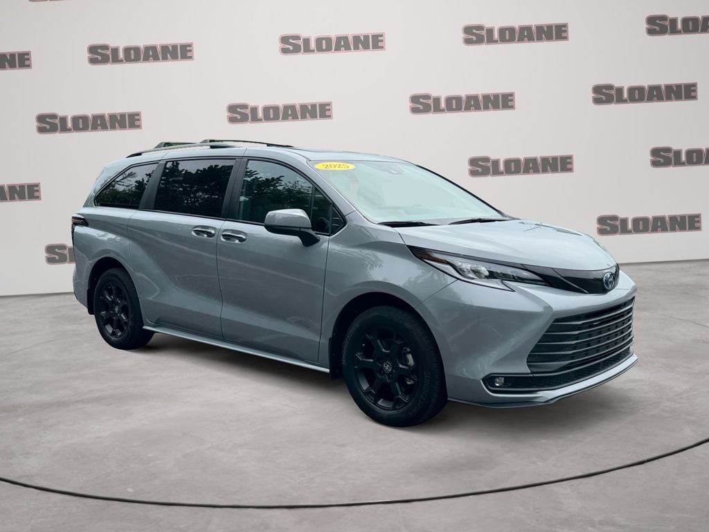 2025 Toyota Sienna Woodland Edition