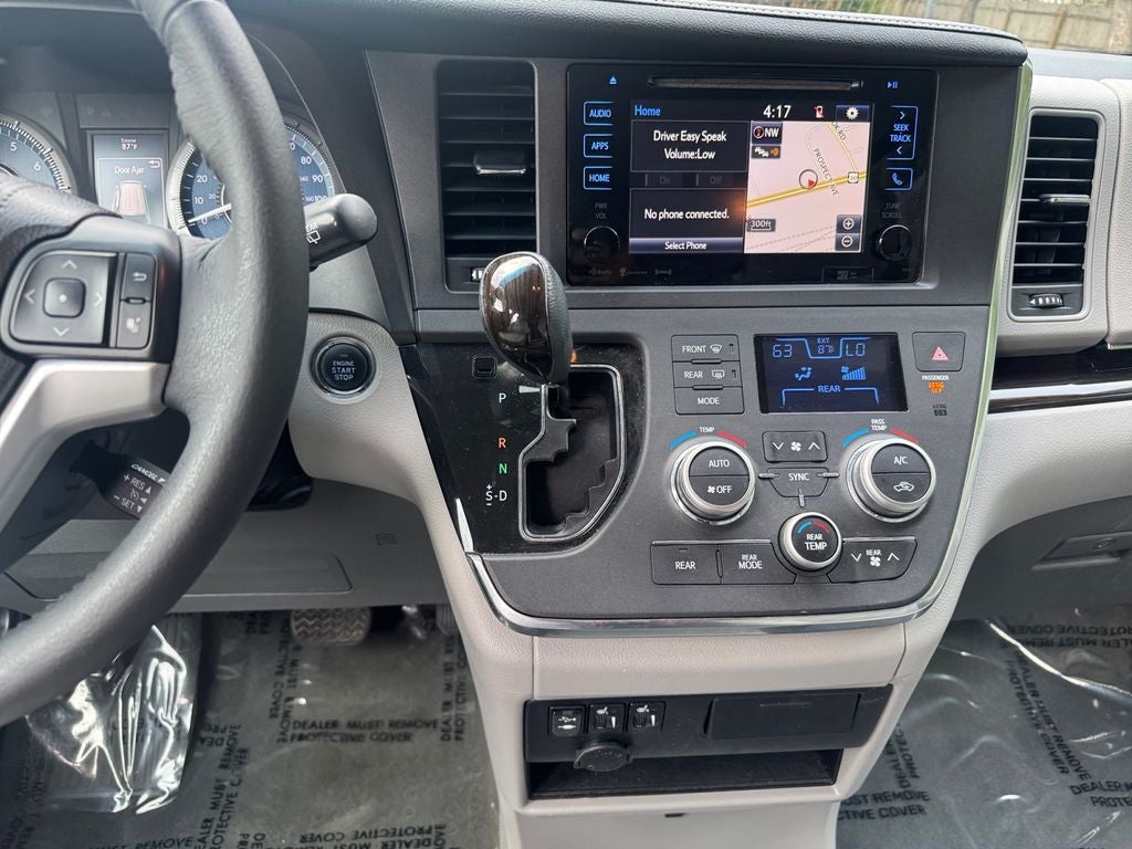 2017 Toyota Sienna XLE 7 Passenger