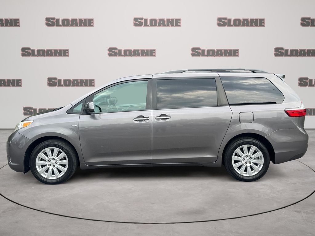 2017 Toyota Sienna XLE 7 Passenger