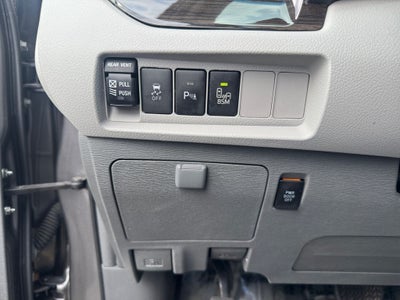 2017 Toyota Sienna XLE 7 Passenger