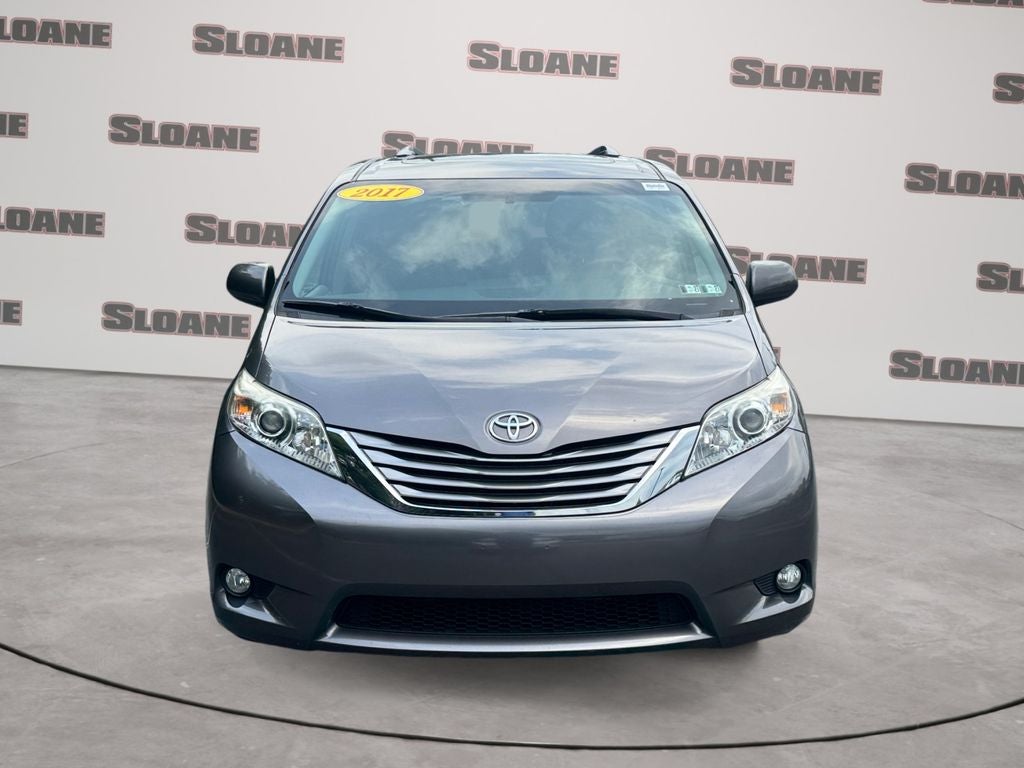 2017 Toyota Sienna XLE 7 Passenger