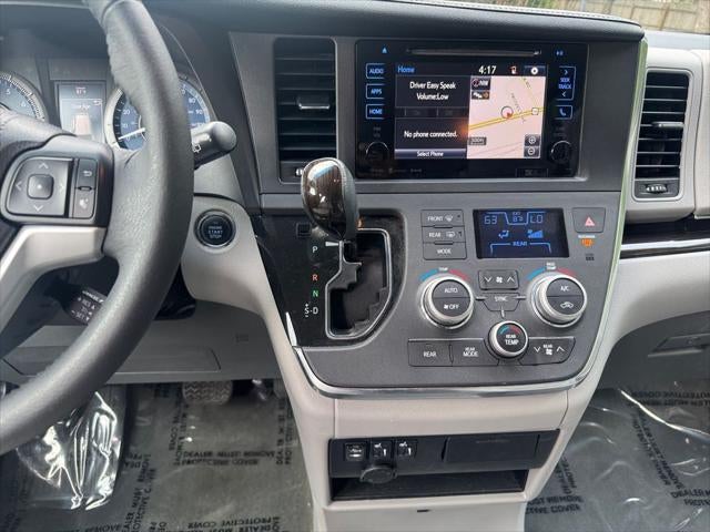 2017 Toyota Sienna XLE 7 Passenger
