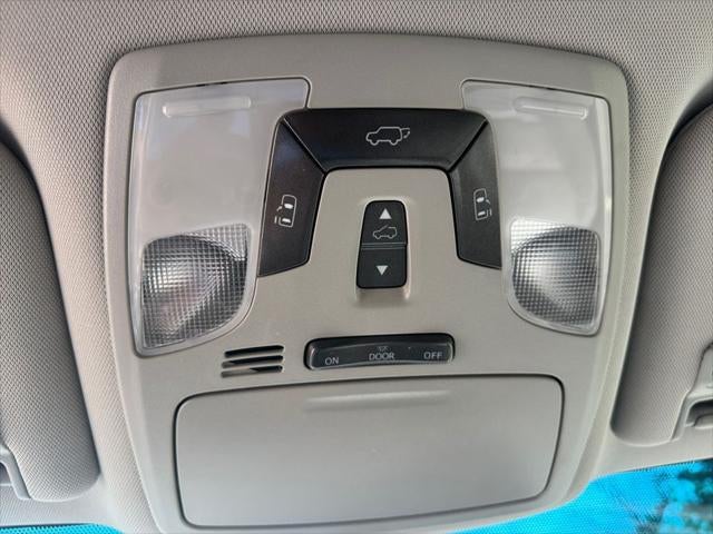 2017 Toyota Sienna XLE 7 Passenger