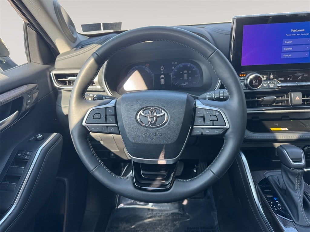 2023 Toyota HIGHLANDER HYBRD Platinum