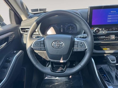 2023 Toyota HIGHLANDER HYBRD Platinum