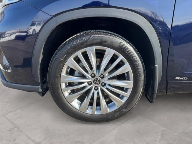 2023 Toyota HIGHLANDER HYBRD Platinum
