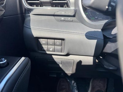 2023 Toyota HIGHLANDER HYBRD Platinum