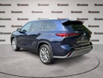 2023 Toyota Highlander Hybrid Platinum
