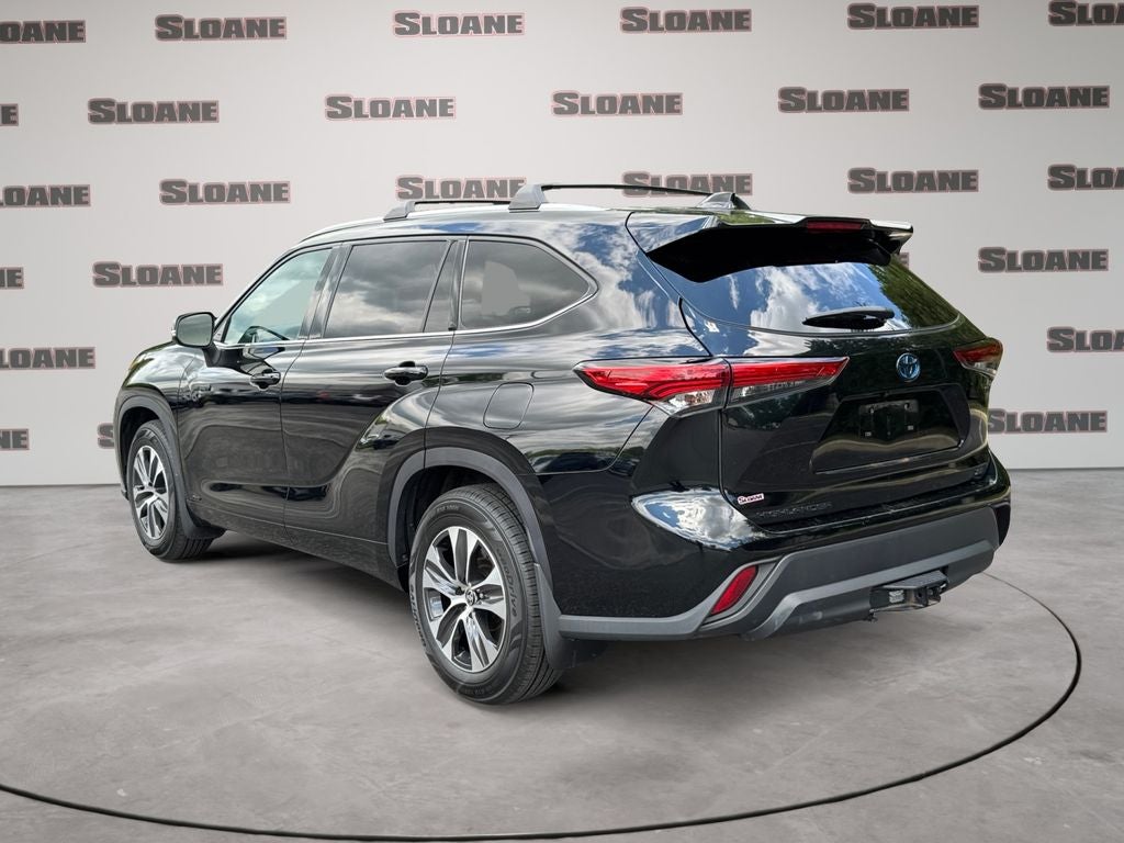 2021 Toyota Highlander Hybrid XLE