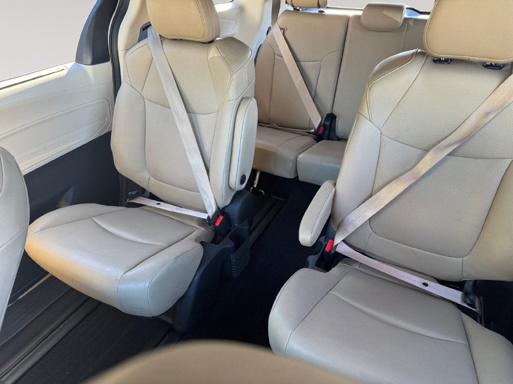 2023 Toyota Sienna XLE 7 Passenger