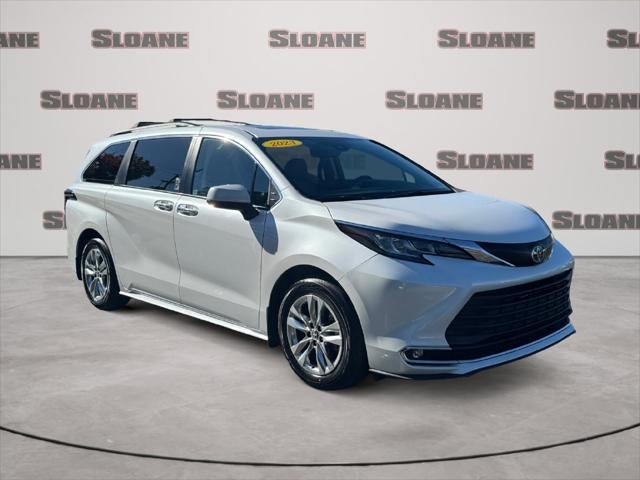 2023 Toyota Sienna XLE 7 Passenger