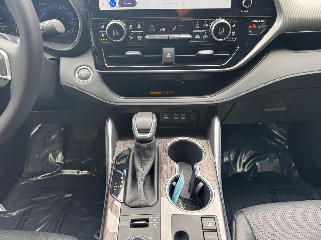 2025 Toyota Highlander Platinum