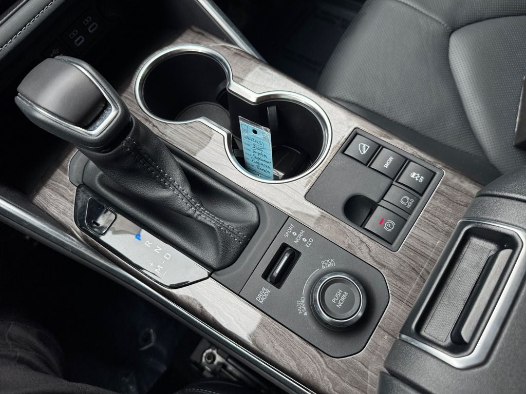2025 Toyota Highlander Platinum
