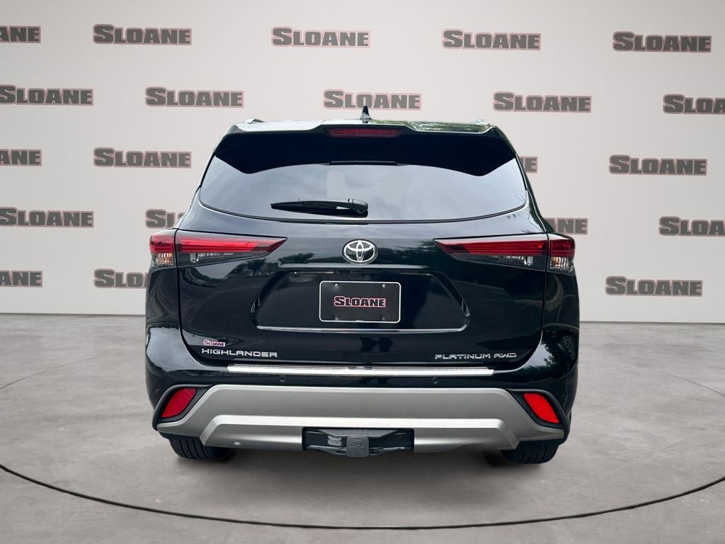 2025 Toyota Highlander Platinum