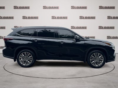 2025 Toyota Highlander Platinum