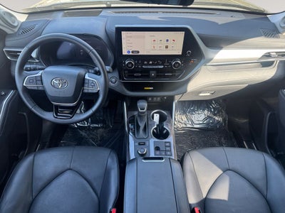 2023 Toyota HIGHLANDER Platinum