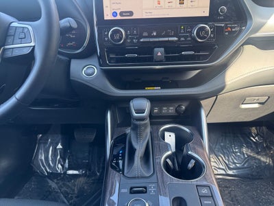 2023 Toyota HIGHLANDER Platinum