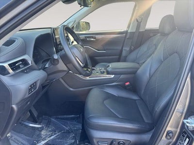 2023 Toyota HIGHLANDER Platinum