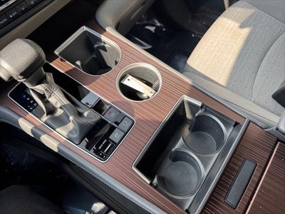 2022 Toyota Sienna LE 8 Passenger