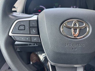 2021 Toyota Sienna LE 8 Passenger