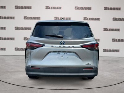 2021 Toyota Sienna LE 8 Passenger
