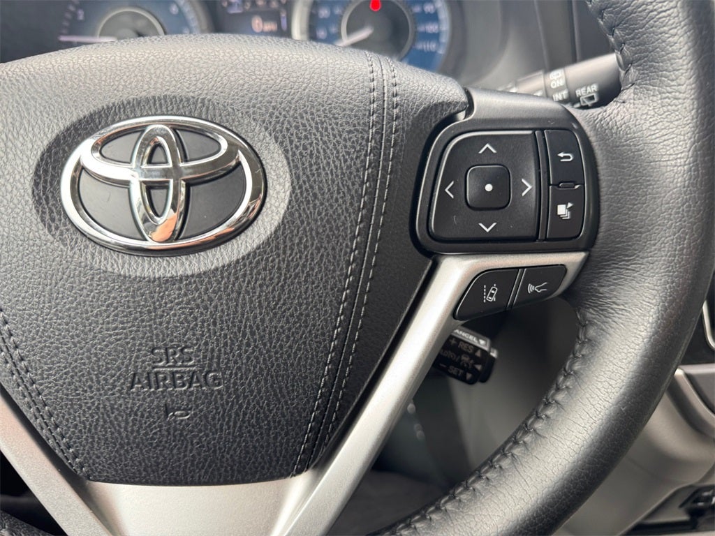 2020 Toyota SIENNA XLE 3.5L XLE