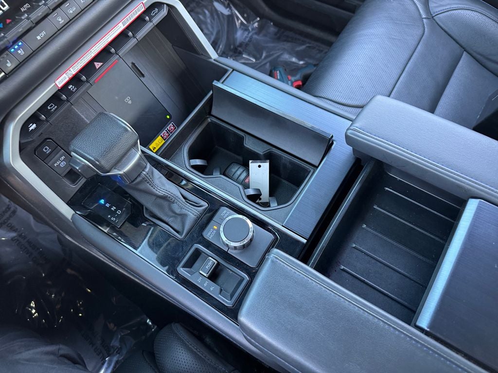 2025 Toyota TUNDRA HV 4X4 Platinum