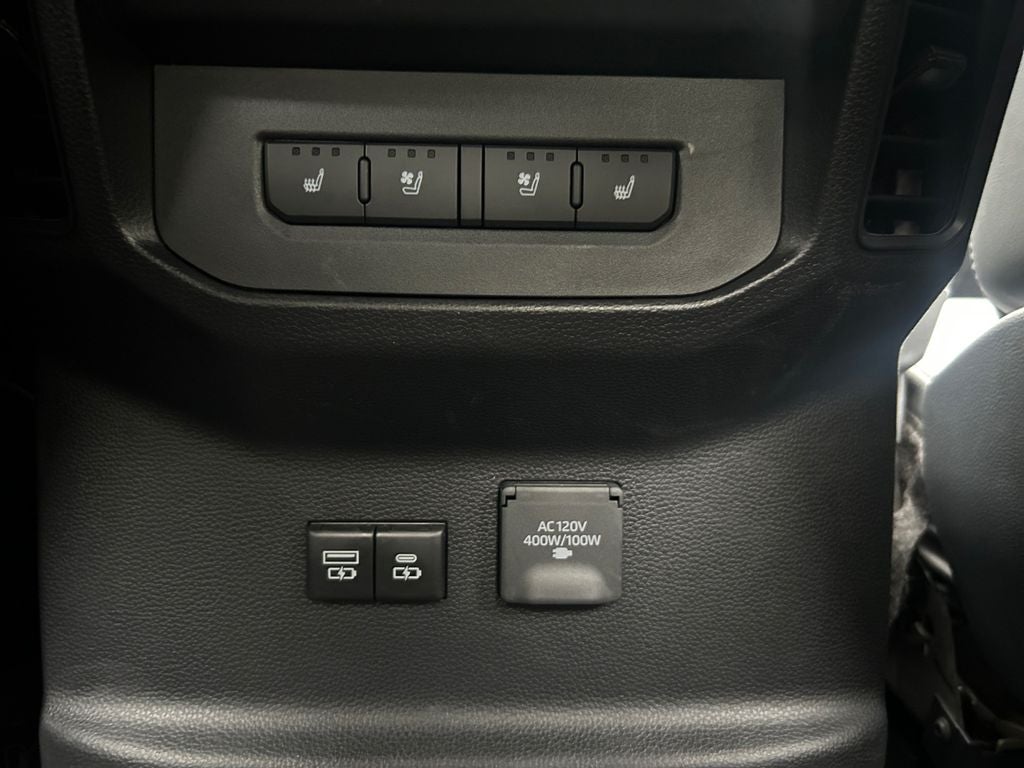 2025 Toyota TUNDRA HV 4X4 Capstone